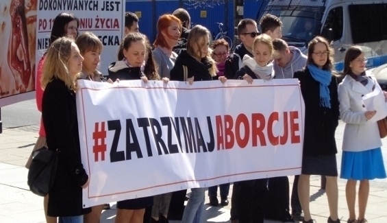 Kolejne dzieci zginą w majestacie prawa. Sejm znowu opóźnia prace nad projektem „Zatrzymaj Aborcję”