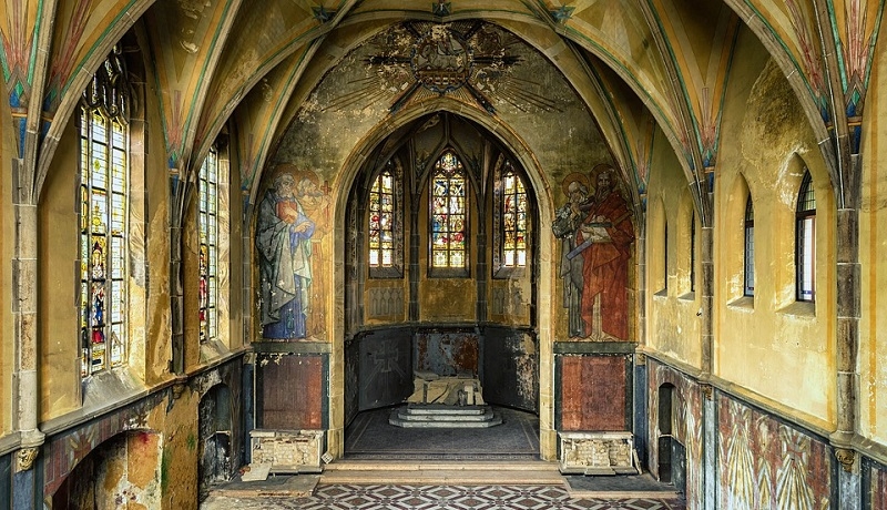 „Bóg już tu nie mieszka?” - Watykan o kościołach zamykanych z powodu braku wiernych