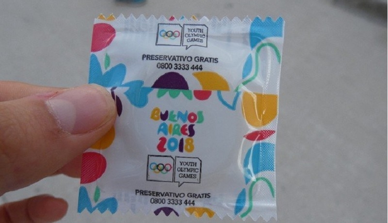Deprawacja! Na młodzieżowych igrzyskach sportowcy otrzymali tysiące prezerwatyw